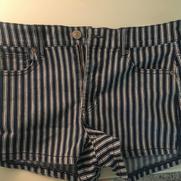 American Eagle Next Level Denim Striped Shorts - Picture 5 of 5